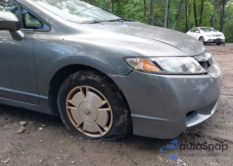 2009 Honda Civic Hybrid from USA, damaged, VIN JHMFA36289S005481